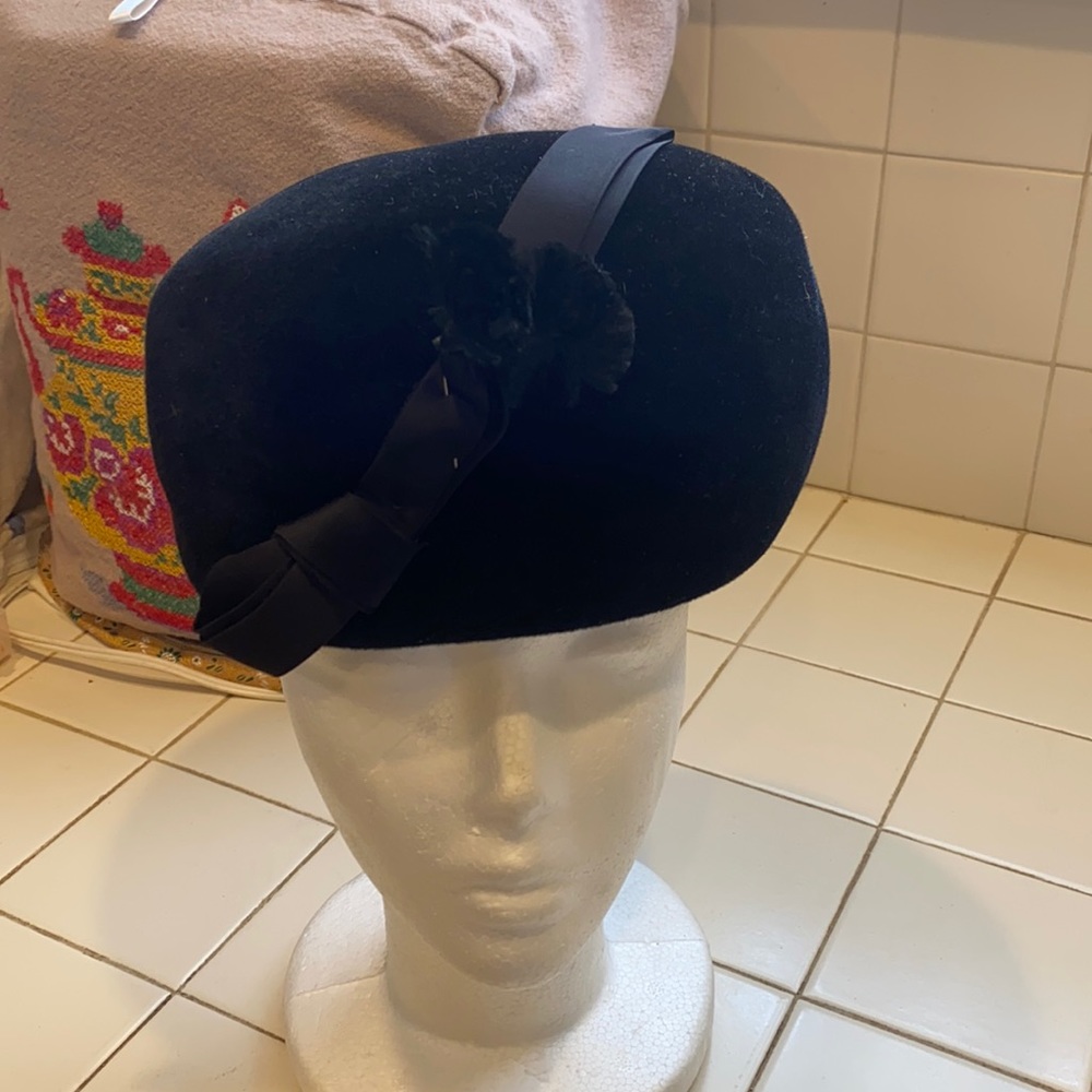 Black Modern Miss pillbox style hat pre-owned, still in good condition